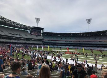 2019 Melbourne marathon finish line MCG